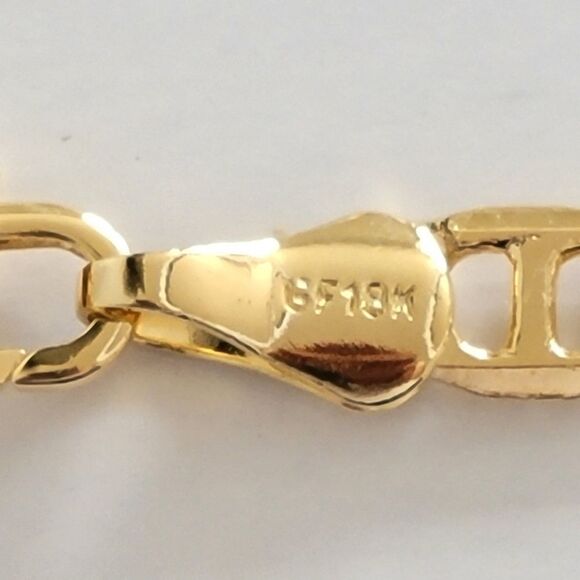 18kt GOLD LAMINATE  w/ MONEY PR FLAG PENDANT - Picture 5 of 5